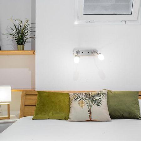 Lodging Apartments Illa Diagonal Барселона Екстериор снимка