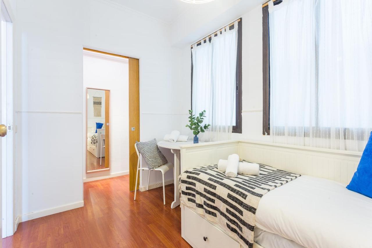 Lodging Apartments Illa Diagonal Барселона Екстериор снимка