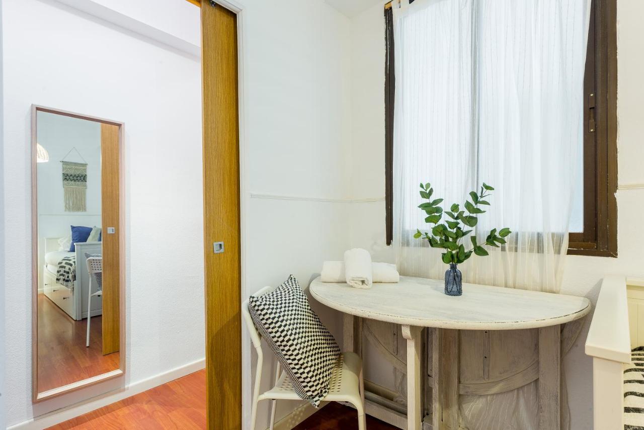 Lodging Apartments Illa Diagonal Барселона Екстериор снимка