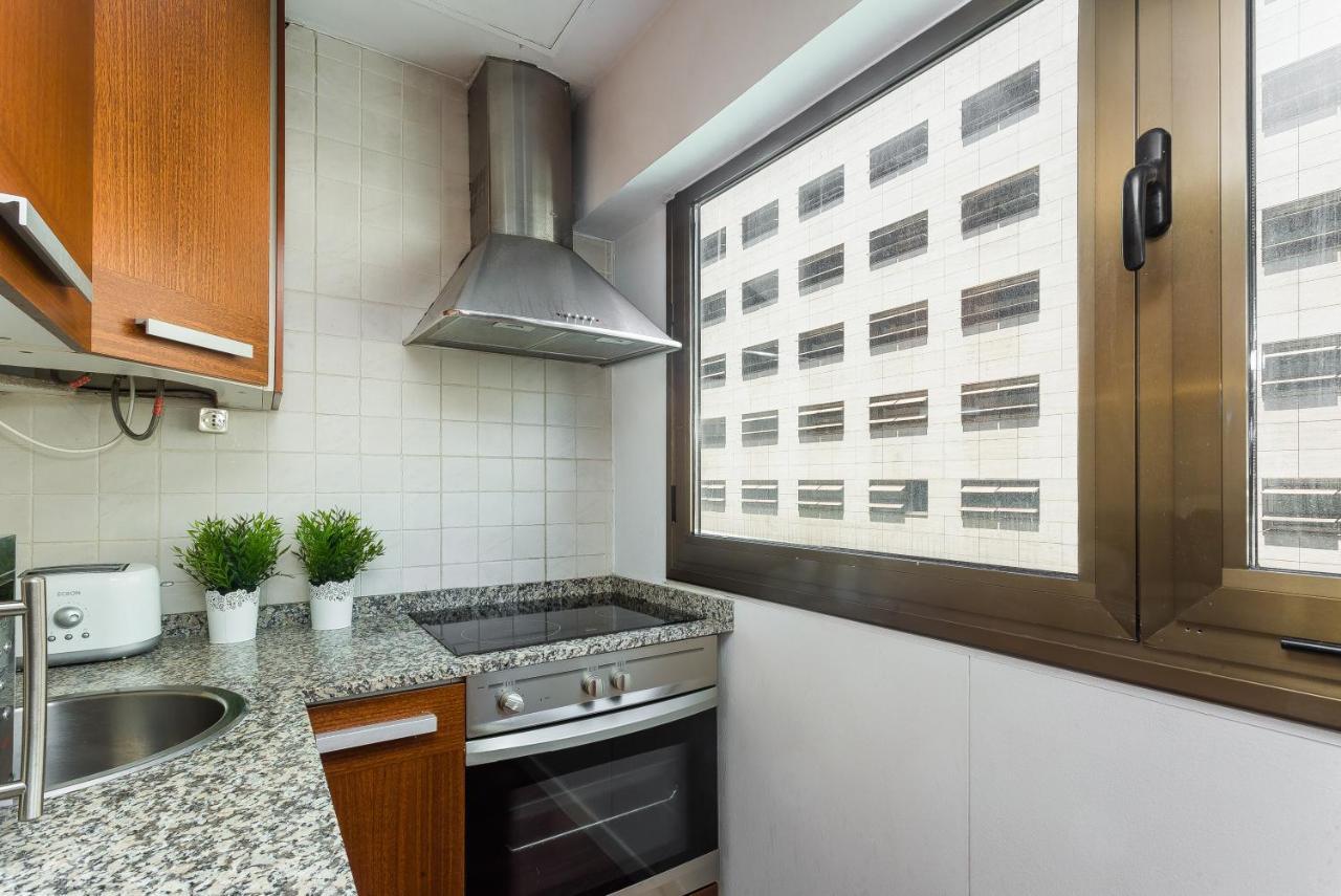 Lodging Apartments Illa Diagonal Барселона Екстериор снимка